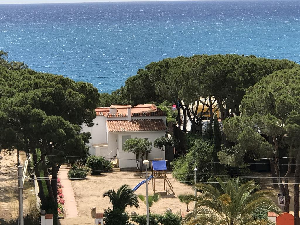 Villa Erika Beach House Мальграт-де-Мар Экстерьер фото